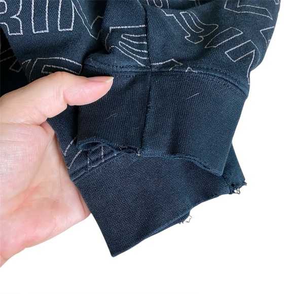 Primitive Skateboards All Over Logo Hoodie Medium Black Streetwear Pullover - Picture 3 of 6